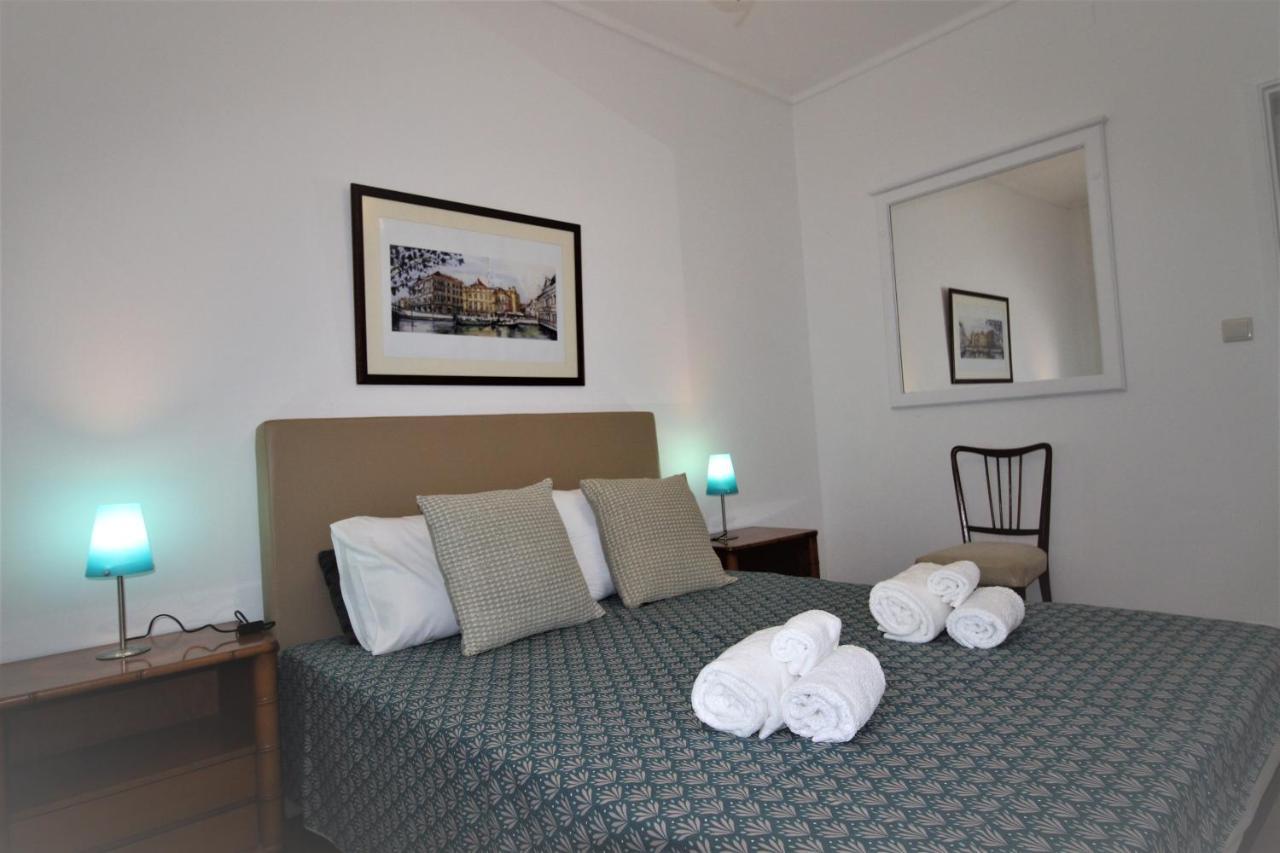 Quiet And Central Apartment Aveiro Bagian luar foto
